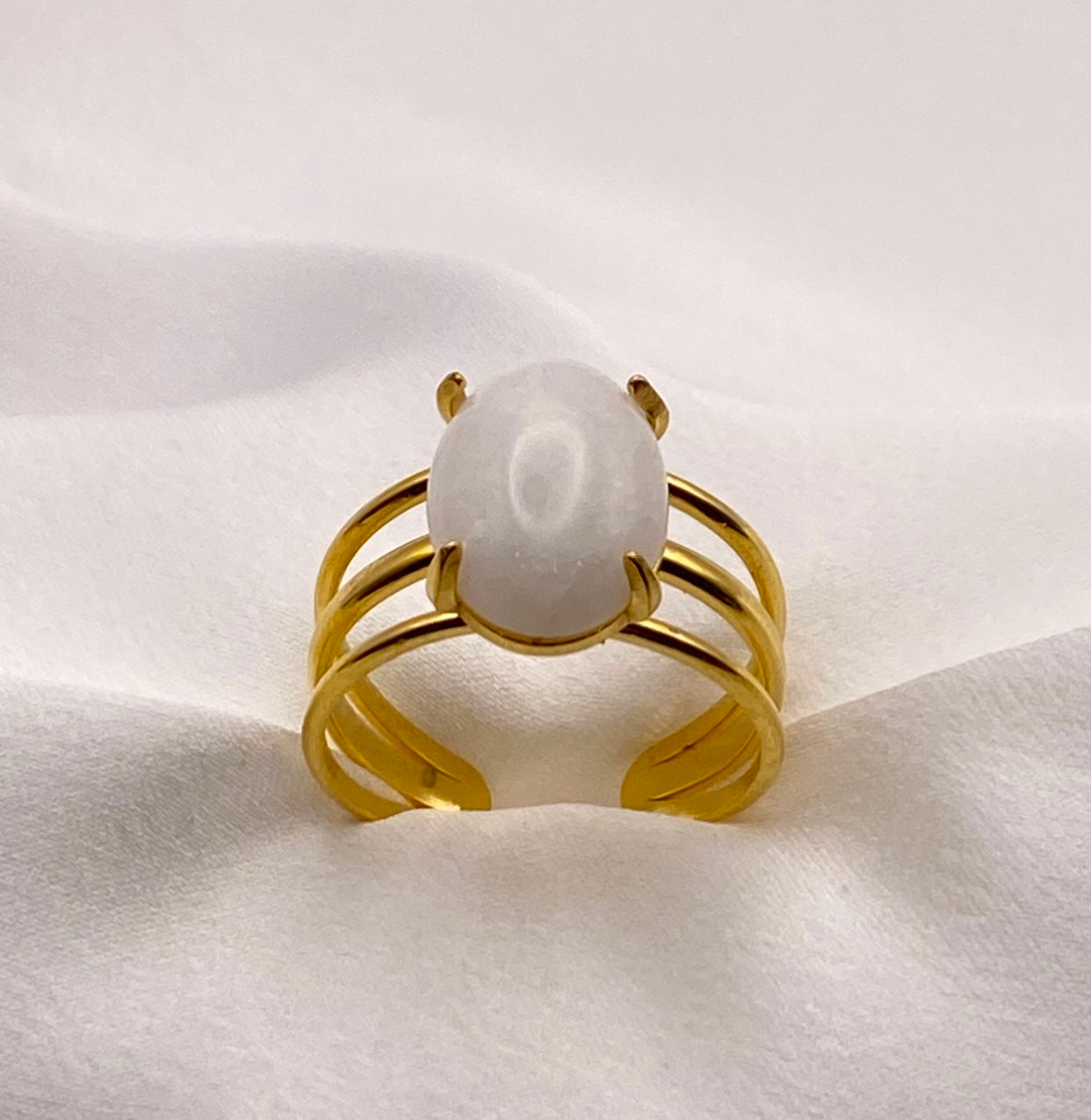 Bague Pierre Blanche